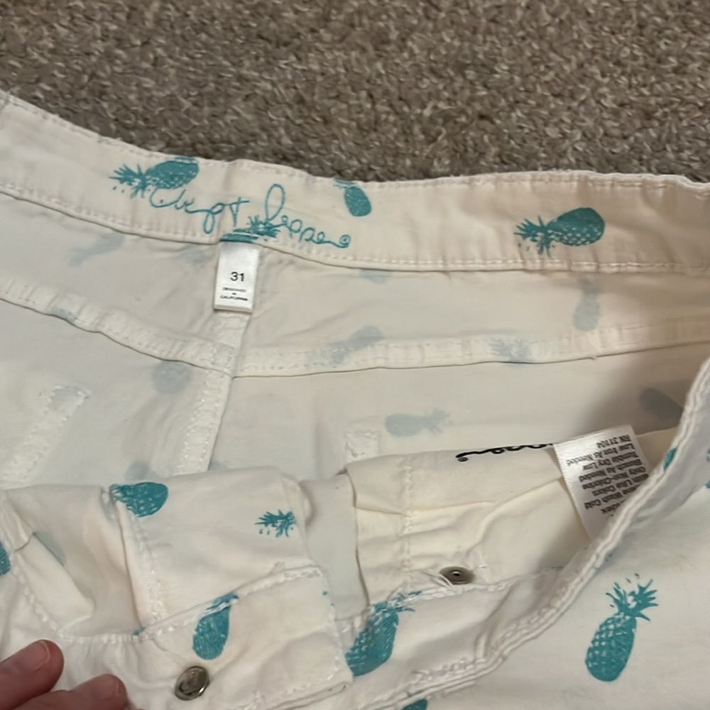 Chip and Pepper white denim cutoff shorts with teal pineapples size 31 - Picture 3 of 5